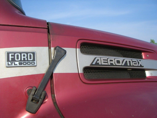 Ford Aeromax LTL 9000