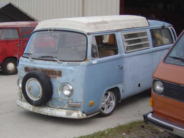 #Volkswagen #doka #bus #rat #rost