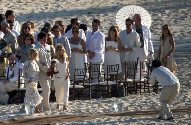 Ash and Kay attend Jills wedding in Mexico-paparazzi listopad 2007