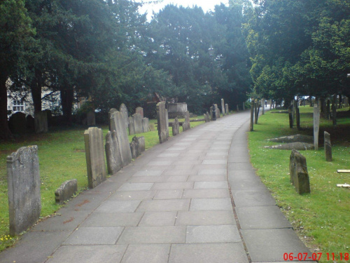 Alejka na tymże cmentarzu. #Anglia #Maidstone #cmentarze #krajobrazy #widoki #zabytki