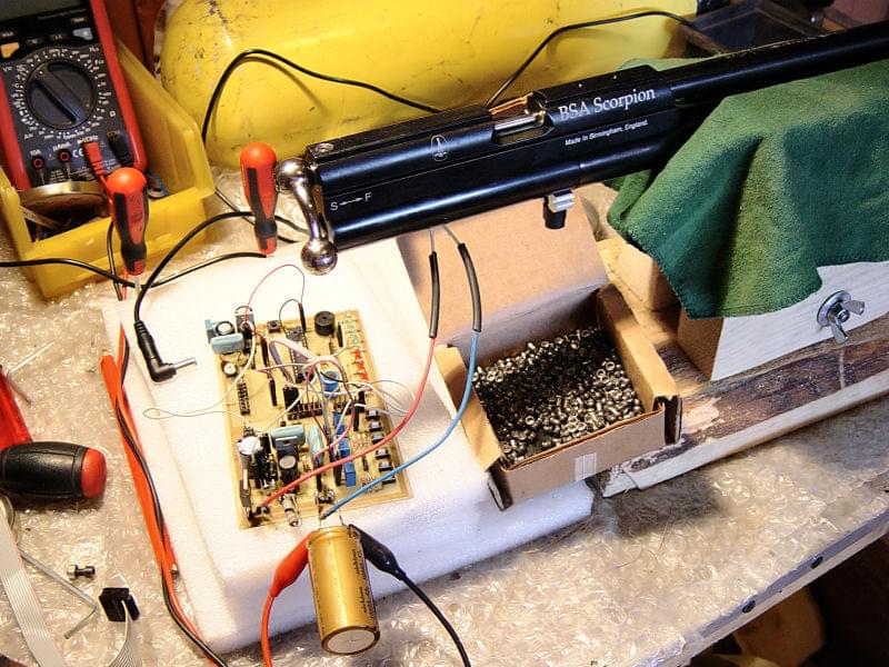 Mikropocesorowy regulator w karabinku PCP BSA Scorpion II Mikropocesorowy regulator w karabinku PCP BSA Scorpion II