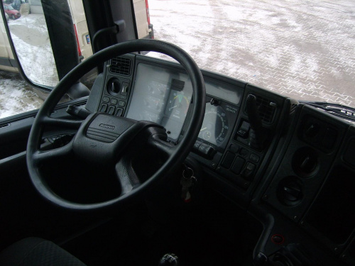 SCANIA 124L 360 KM