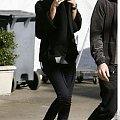 Ashley leaving a restaurant in Beverly Hills-paparazzi grudzień 2007