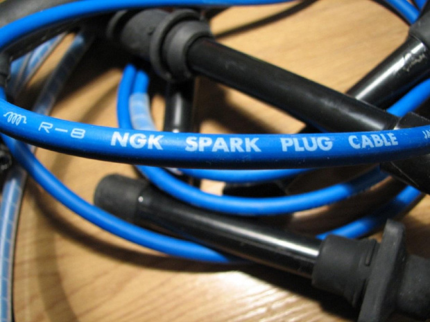 NGK SPARK PLUG CABLE