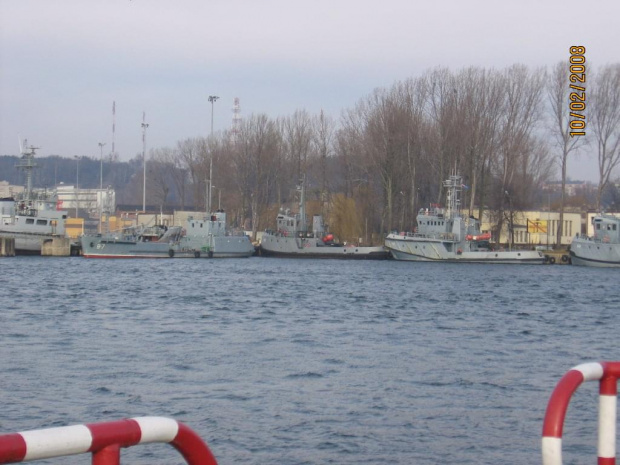Nasza wojenna flotylla na Oksywiu #Oksywie #port #okręty