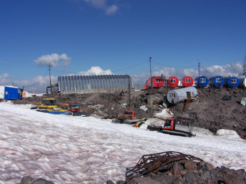 "Beczki" pod Elbrusem