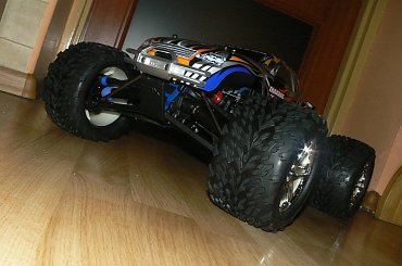 #revo #tamiya #rc18t #radom