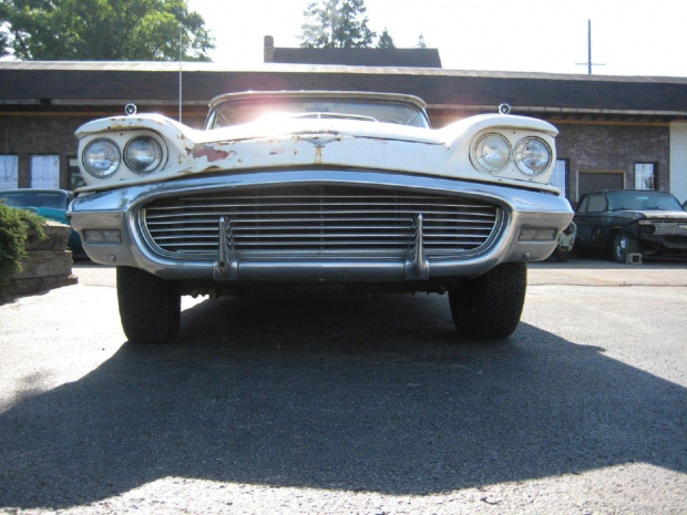 Ford Thunderbird