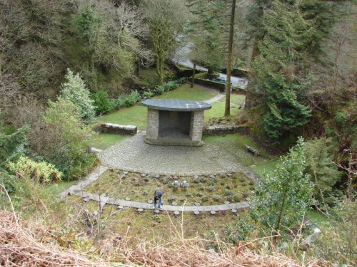 dolina Glencree - cmentarz lotników i marynarzy niemieckich poległych podczas I i II wojny