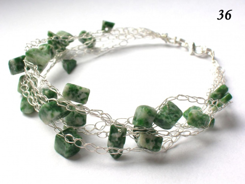 Bransoletka (stone zielony centkowany) #biżuteria #szydełko #bransoletka