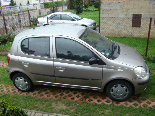 Toyota Yaris 1,3 benzyna 90KM 2003 pażdziernik