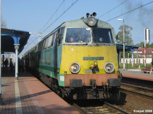 03.05.2008 (Rzepin) SU45-069 z pociągiem pośpiesznym z Frankfurtu n/O do Gdyni.