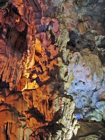 Jaskinia, Zatoka Ha Long na północy Wietnamu
