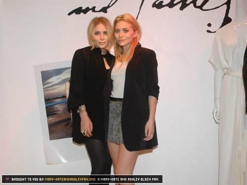 Olsen Twins launch line at Lane Crawford in Hong Kong-events maj 2008