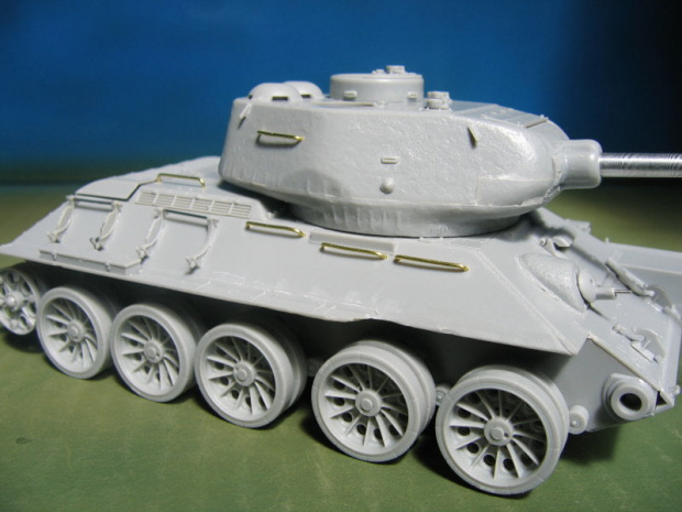 T-34-85-214-1-35scale