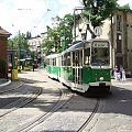 Tramwaj 102N wjeżdżający tyłem do Zajezdni