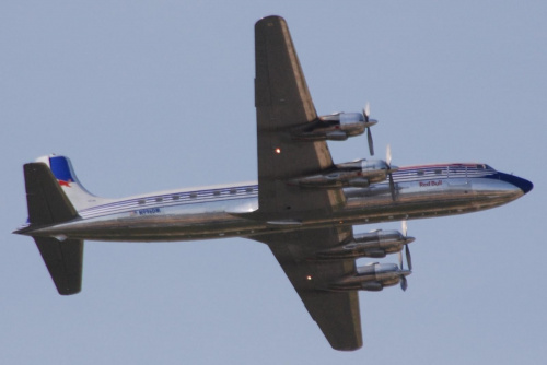 N996DM, Douglas DC-6B, "Red Bull"