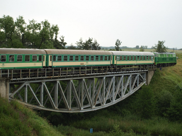 Raczki; pociąg na moście nad Rospudą #Raczki #palinocka #most #pociąg