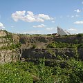 Rezerwat skalny "Ślichowice" im. Jana Czarnockiego, Kielce #skały #skała #rezerwat #przyroda #zieleń #kościół