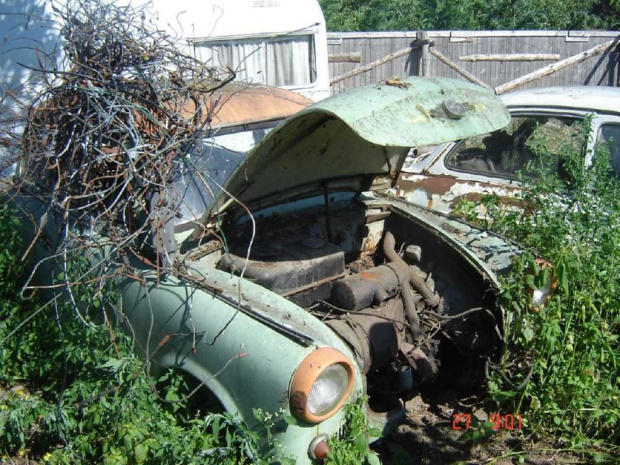 Trabant 500 z pola, gdzie stal 10 lat #P50500TrabantBRq