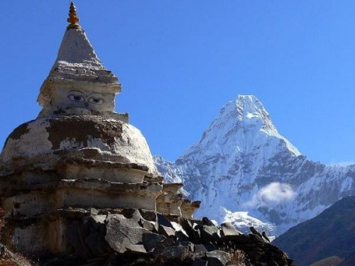 Ama Dablam