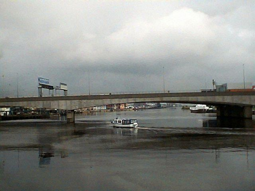 Rzeka Lagan widziana z Queen's Bridge