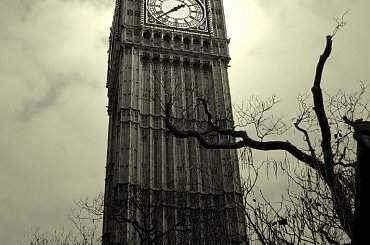 Mroczny Big Ben #Londyn #Budowle #ToCoLubię
