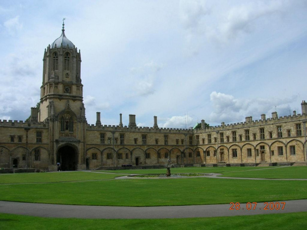 Christ Church - widok na najwiekszy dziedziniec w Oxfordzie i na wieze Toma:)