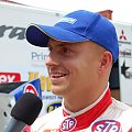 Kajto jak udziela wywiadu do TVN Turbo