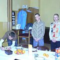 Trzech panów i pokrowiec.