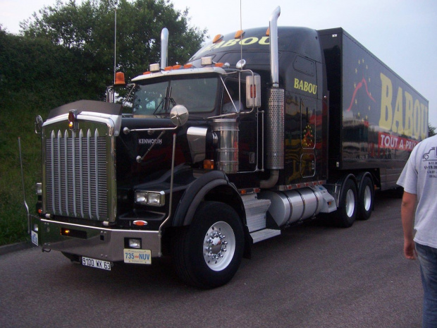 Kenworth W800