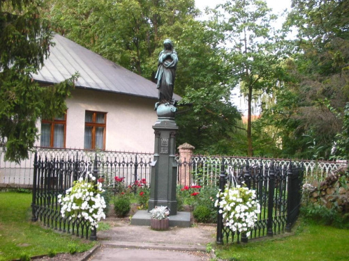 Pomnik z Krzeszowic
