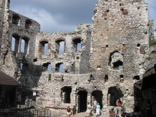 Ruiny zamku w Ogrodziencu