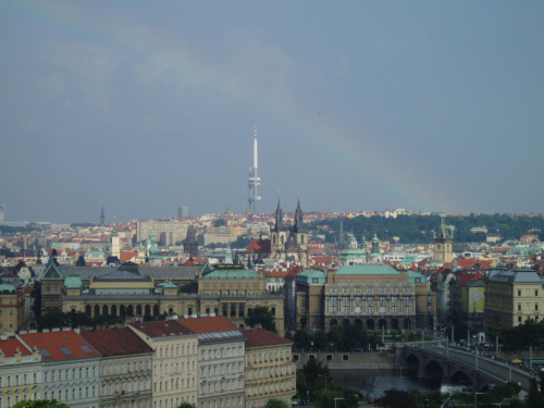 Tęcza nad Pragą #Praga #tęcza