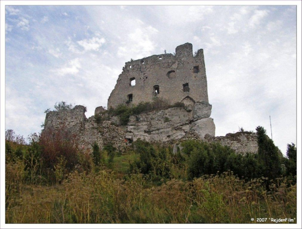 Żaglowiec na niebie