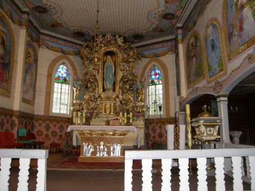 Chrostkowo - kościół - ołtarz główny