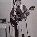 Tak się grało Klenczona w latach 70 tych przed magazynkiem prof Edwarda K:Guitar show in secondary school