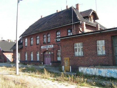 Dworzec PKP Janowiec Wlkp